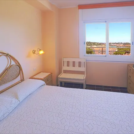 F27403 Caleta Del Sol Apartment *